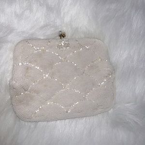 🤍Walborg Hand Made Vintage Beaded Pearl colored Purse/ Clutch🕯Candle Light🕯🤍